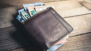Šta će biti s kreditima nakon gašenja Alta banke? Dug ne nestaje, stižu nove instrukcije za klijente